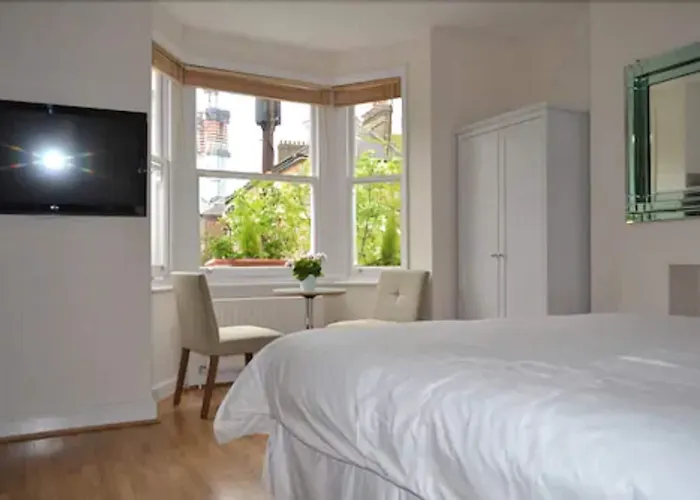 Bed and Breakfast 69Thegrove Londres